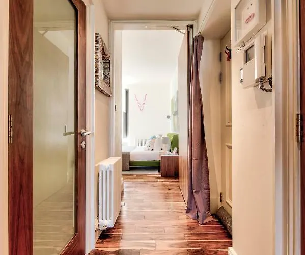 Modern Flat With Fantastic Views By The Royal Mile * אדינבורו