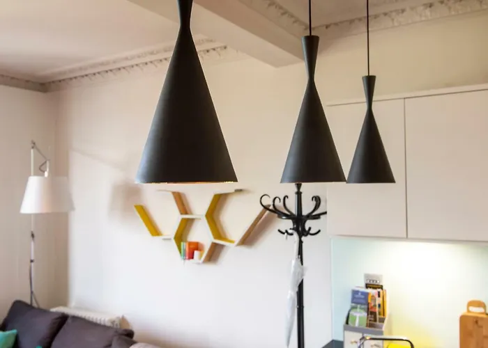 Modern Flat With Fantastic Views By The Royal Mile דירה