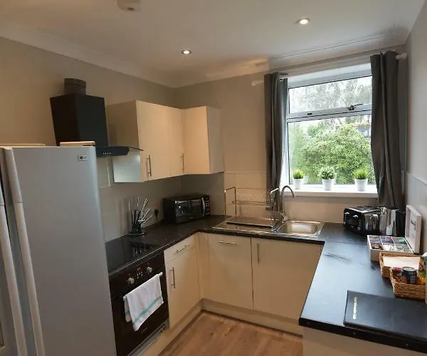 빌라 Sighthill 3 Bedrooms With Private Garden *