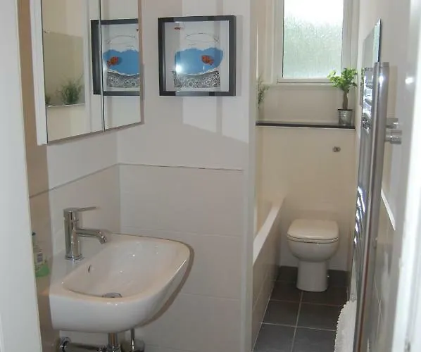 From At Number 2 Appartement Edinburgh