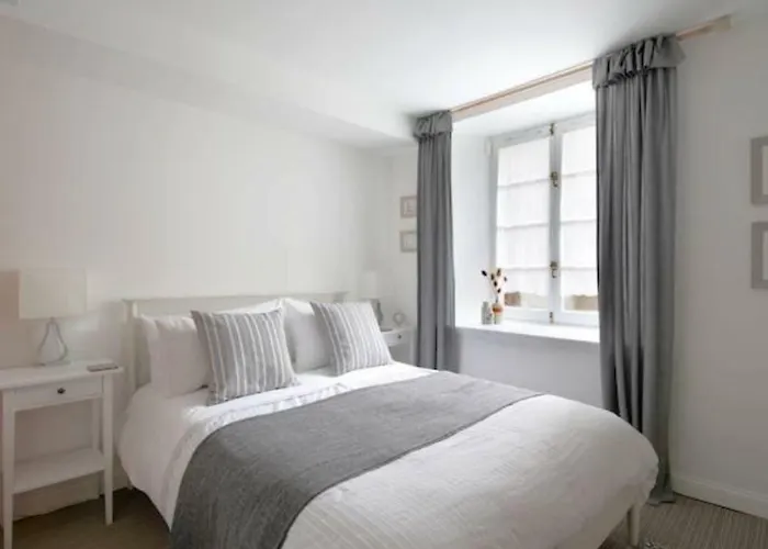 The Cooperage No 6, The Shore Daire Edinburgh