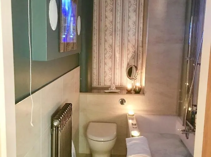 The Jeffrey Street Retreat *