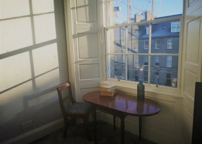 Heritage - York Place *