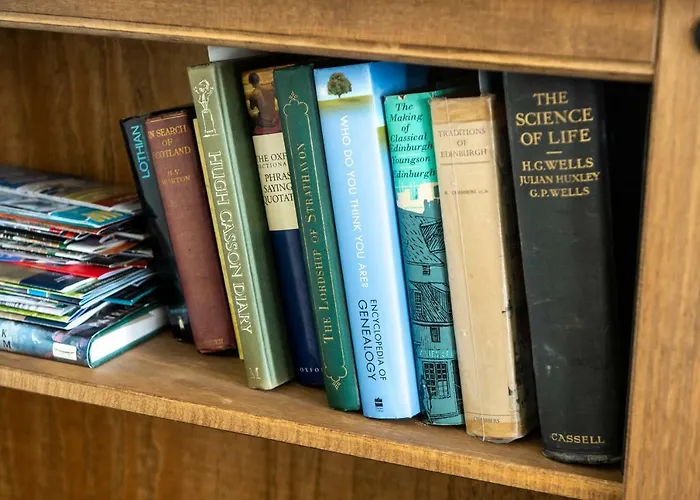 Charming 1 Bed With Castle View