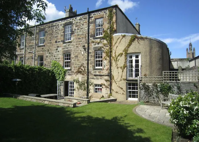 招待所 Georgian 3*