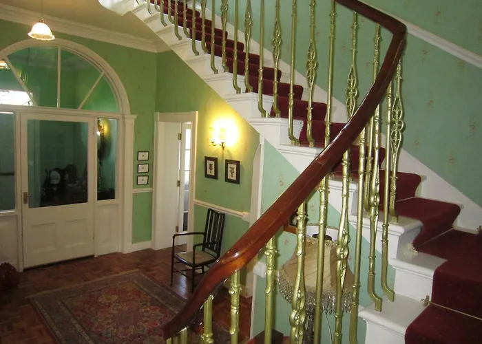 Georgian Konukevi Edinburgh