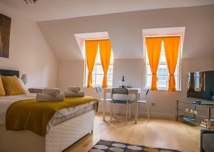 In With Great View On Castle *