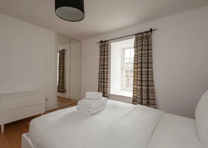3 Royal Mile Flat Near Castle شقة