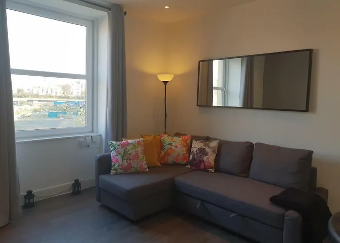 דירה Stylish - Near Haymarket, Walk To Castle And Princes Street