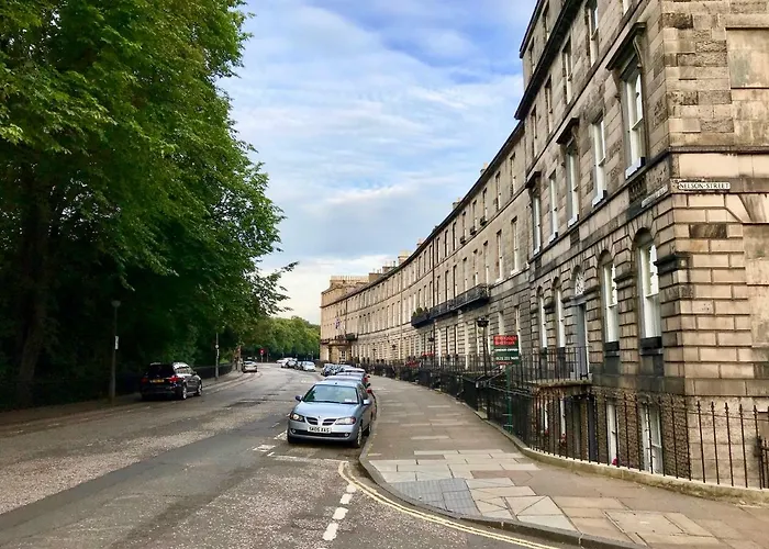 Escape To @ Abercromby Place