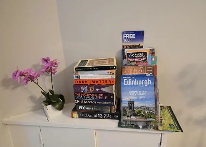 Appartamento Pleasance Ground Floor Main Door Access Edimburgo