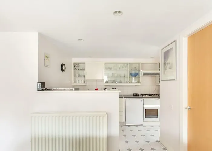 Royal Mile One Apartment *