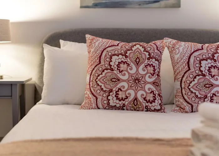 The Street אדינבורו