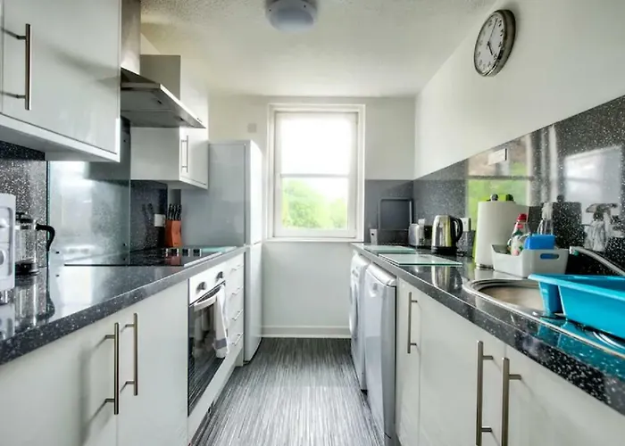 Charming 1 Bed With Castle View Appartamento
