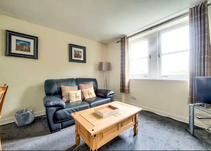 Charming 1 Bed With Castle View