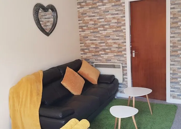 New Refurb Now- Sleep Upto 4- Heart Of City Appartement *
