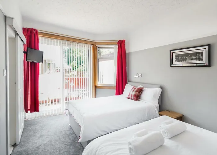 Wee White House 住宿加早餐酒店