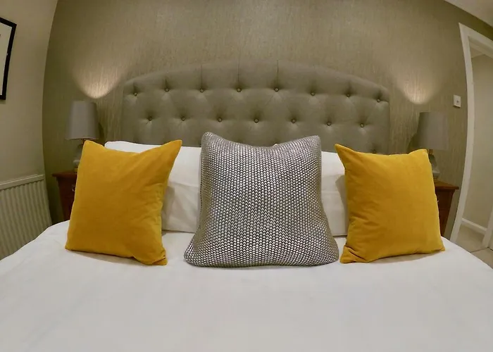 Escape To @ Abercromby Place Apartment *