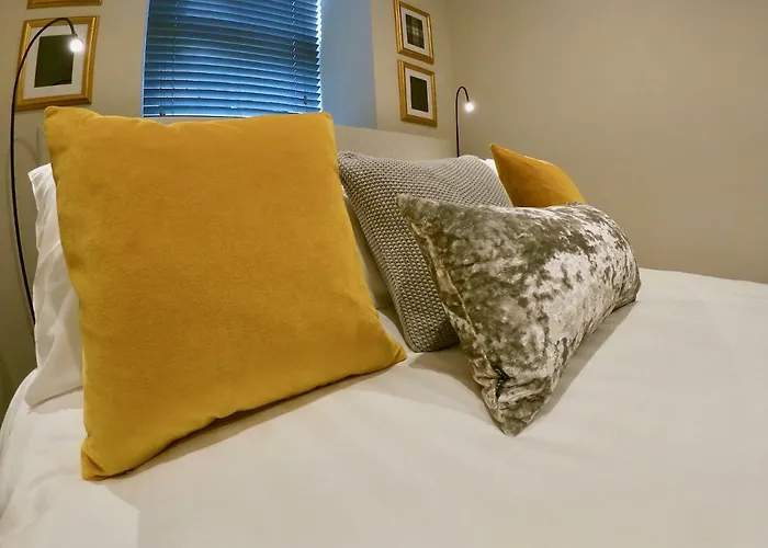 Apartment Escape To @ Abercromby Place *