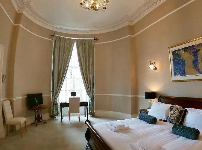 Escape To @ Albyn Place * Edinburgh