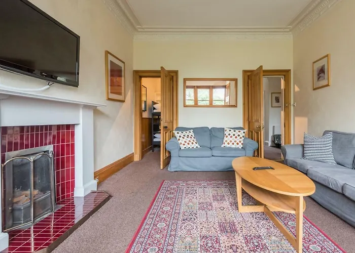 شقة 3 Bed Overlooking Meadows Park إدنبرة