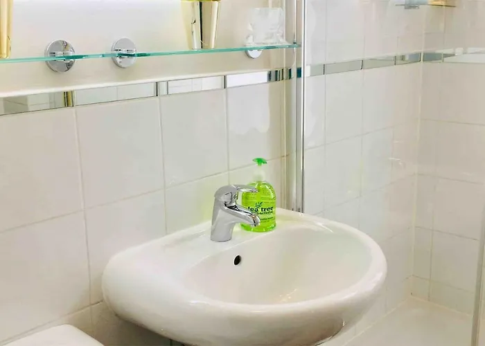 The Jeffrey Street *