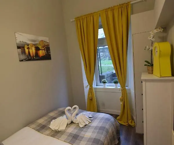 Slateford House Ground Floor Main Door