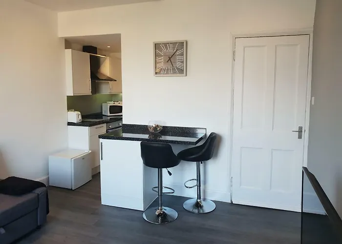 דירה Stylish - Near Haymarket, Walk To Castle And Princes Street