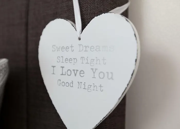 Apartment Amazing Apartments - Annandale St Near The Playhouse - Free Parking