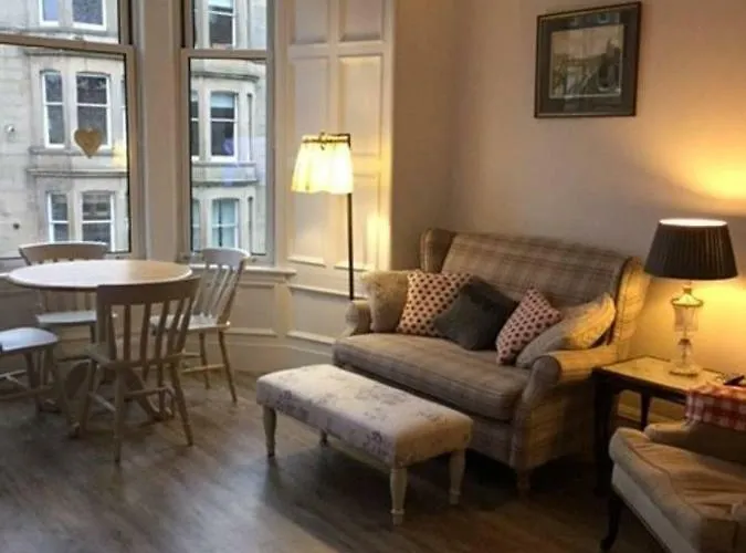 5 Star Beautiful & Vintage, Spacious In Chic Location! شقة إدنبرة