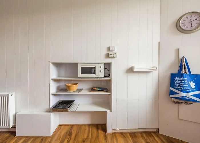 3 Bed Overlooking Meadows Park شقة إدنبرة