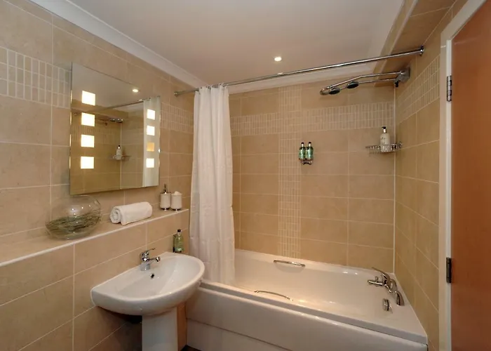 Fountain Court - Grove 4* Edynburg