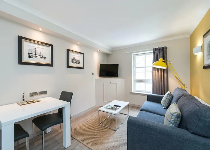 Fountain Court - Grove Hotel apartamentowy