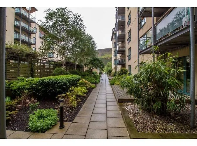 And Stylish One Bedroom Apartment *