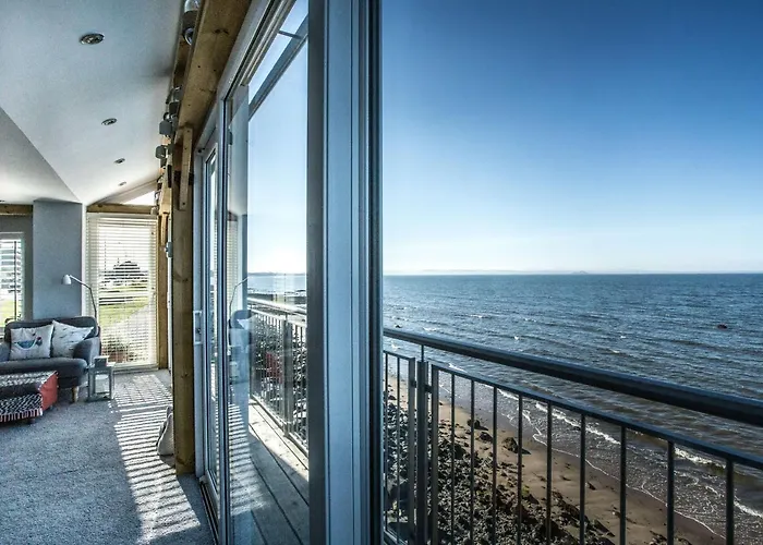 Ark At Anchor Эдинбург