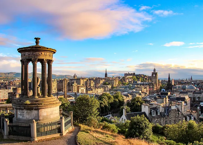 New Park Summer * إدنبرة