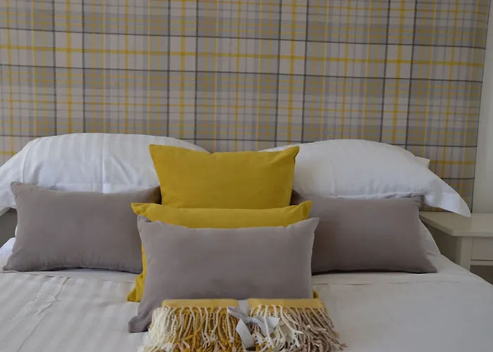 Edinburgh37 4* Edinburgh