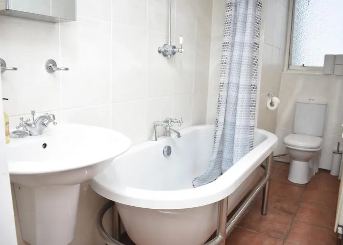 East Claremont - Beautiful 2br In Εδιμβούργο