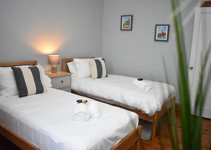 East Claremont - Beautiful 2br In Διαμέρισμα