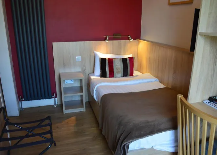 Гостевой дом Dene Guest House, New Town 3*