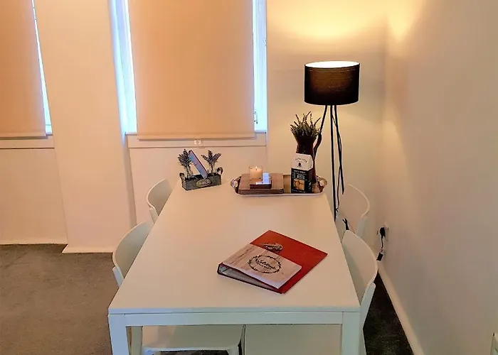 Bespoke Tours Scotland @ Morrison Street Apartmán Edinburgh
