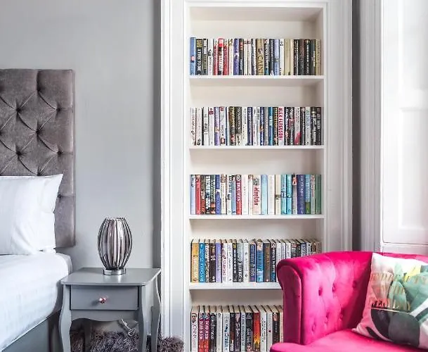 Spacious Newly Refurbished דירה