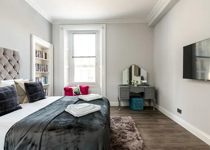 Spacious Newly Refurbished