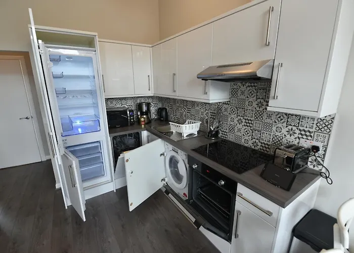 Pleasance Ground Floor Main Door Access *