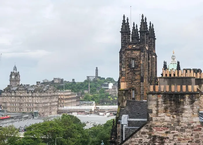 Amazing Penthouse, Stunning Views, Castle 2 Mins Апартаменты *