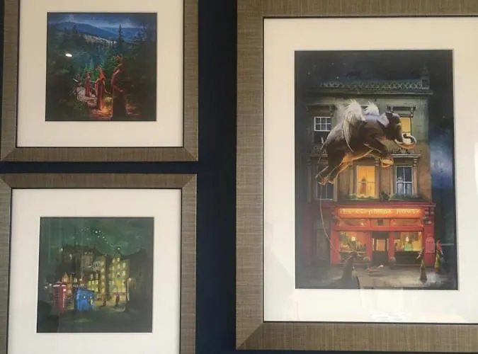 5 Bedroom Penthouse דירה אדינבורו