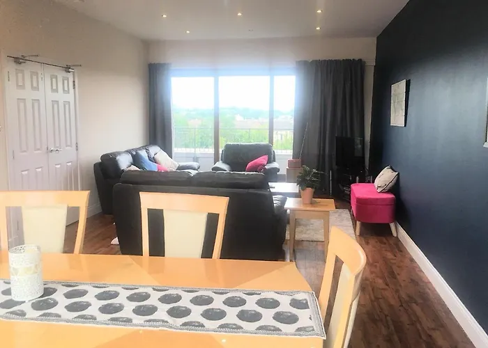 5 Bedroom Penthouse אדינבורו