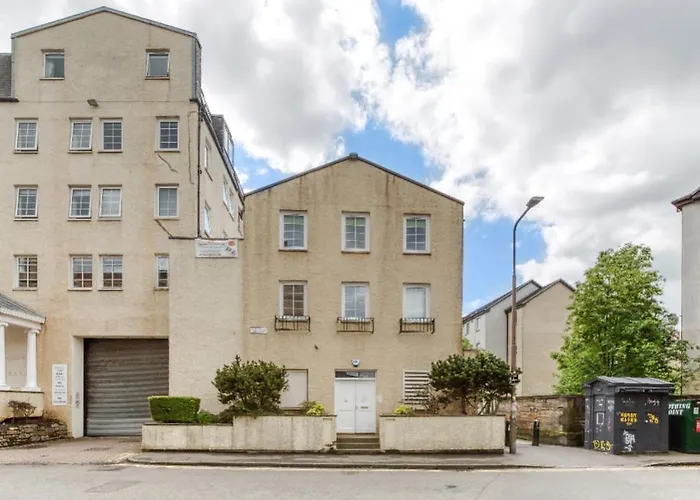 公寓 Bright 3 Bed Flat With Pool & Parking