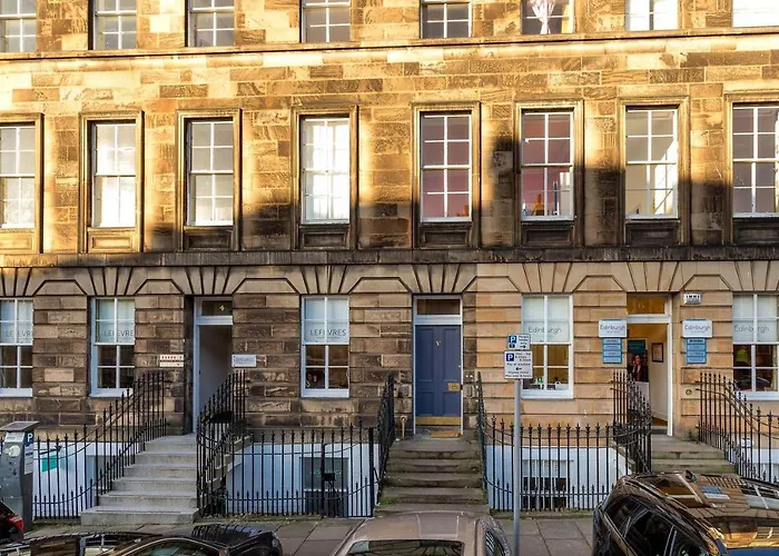 Heart Of Centre 3 Bed Georgian 公寓 *