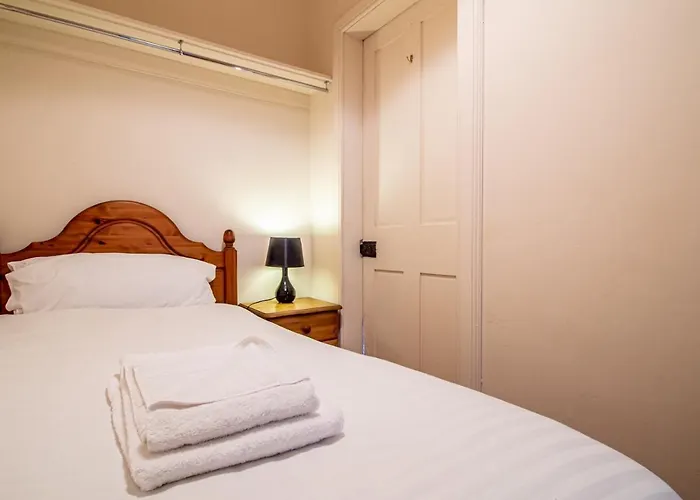 Beautiful And Bright Georgian Style Morningside - Pass The Keys Апартаменты Эдинбург